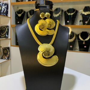 Majestic Spiral Gilded Dubai Set