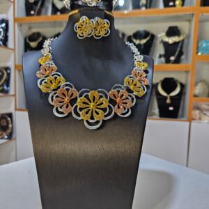Enchanted Flora Tri-Tone Boutique Set