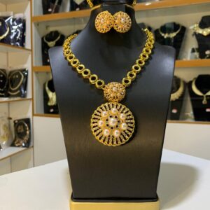 Regal Pearl Medallion Dubai Set