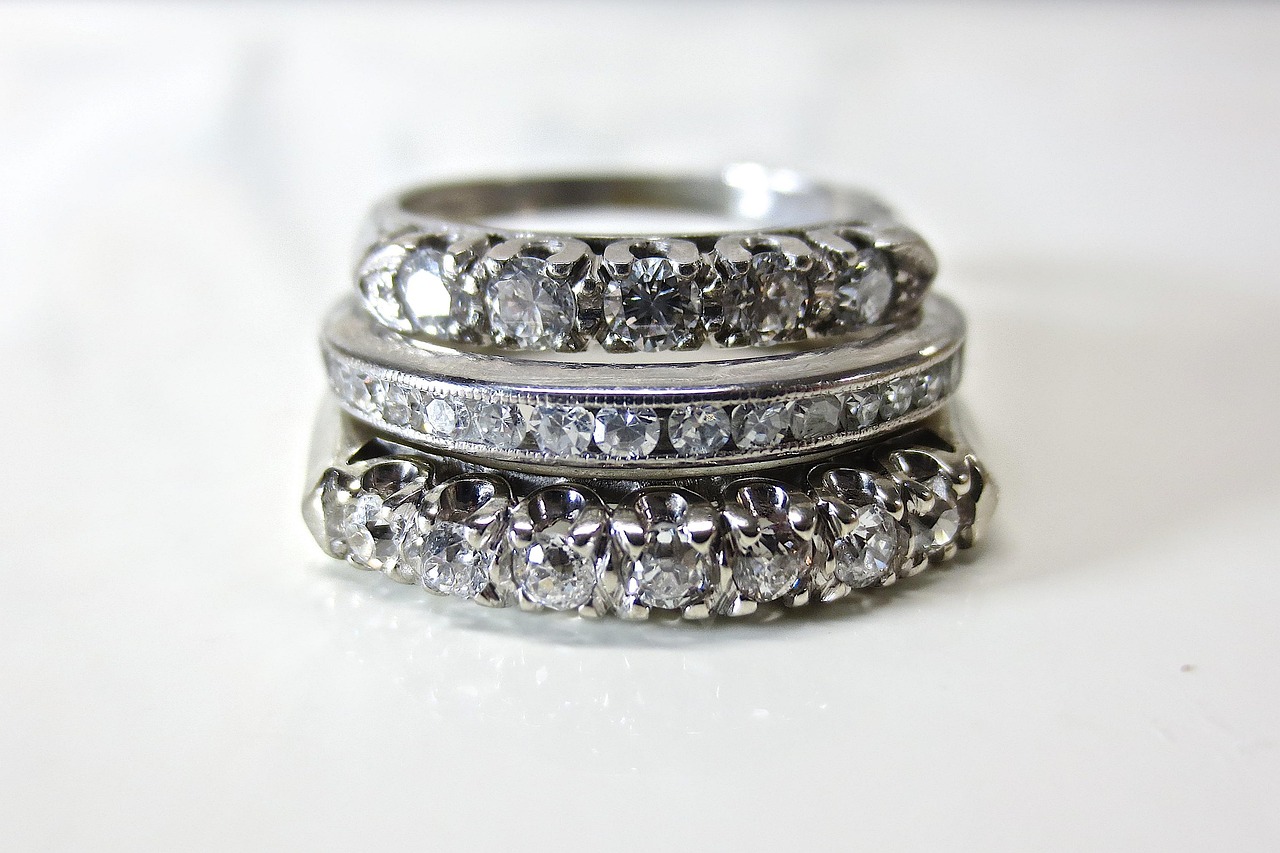 diamond, platinum, white, gold, wedding, engagement, love, luxury, accessory, gift, brilliant, ring, carat, symbol, gemstone, stone, gem, precious, silver, jewelry, diamond jewelry, celebrate, romance, expensive, wealth, design, treasure, valuable, courtship, couple, marriage, married, antique, estate, fine, fine jewelry, jewellery, jewellry, vintage, platinum, platinum, platinum, platinum, platinum, fine jewelry
